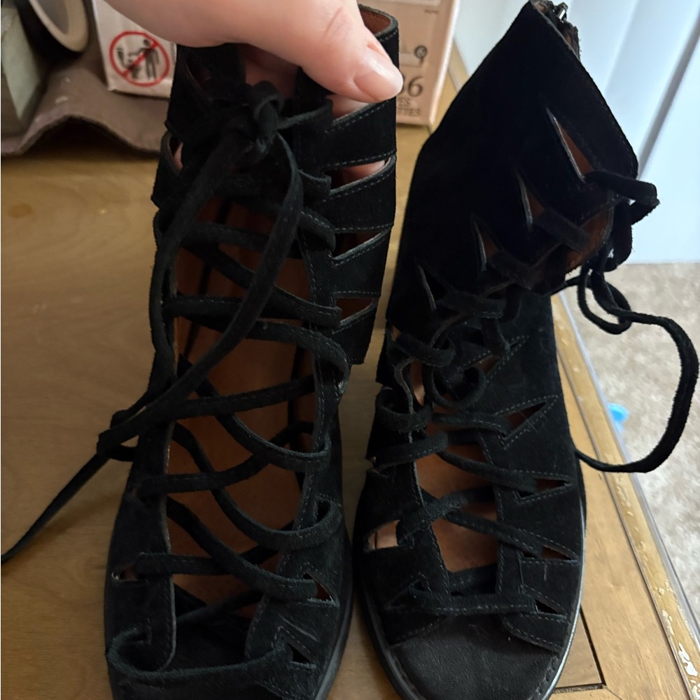 Black Lace-Up Women's Heels